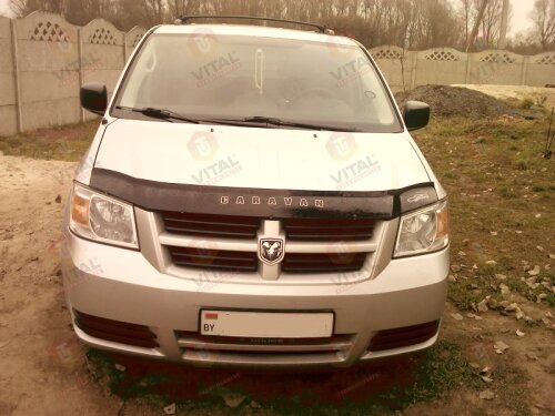 Дефлектор капота (мухобойка) DODGE Caravan V c 2007–2010 г.в. (Додж Караван) Вип Тюнинг